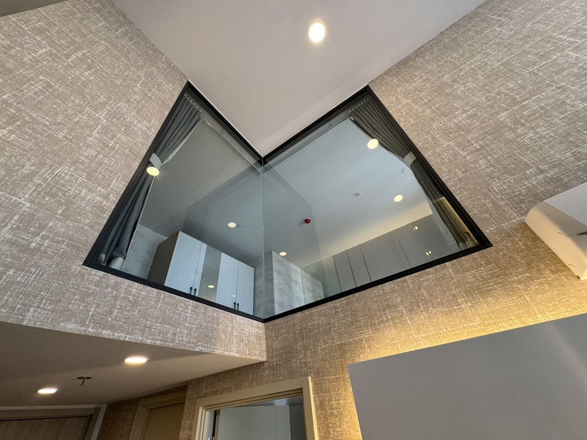 🔥ให้เช่าด่วนสุด🔥ไลฟ์ พระราม 4 - อโศก ใกล้รถไฟฟ้า ย่านใจกลางเมือง พร้อมเฟอร์นิเจอร์และเครื่องใช้ไฟฟ้าใหม่เอี่ยม และสิ่งอำนวยความสะดวกที่ทันสมัย