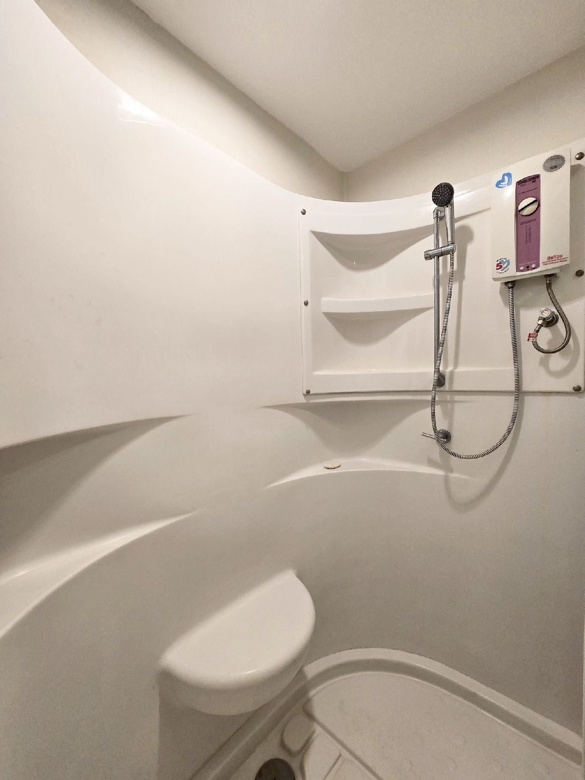 🔥ให้เช่าด่วน🔥คิวเฮ้าส์ สาทร ห้องสวย renovate ใหม่ แอร์ใหม่ วิวสวยฝั่งแม่นํ้าเจ้าพระยา