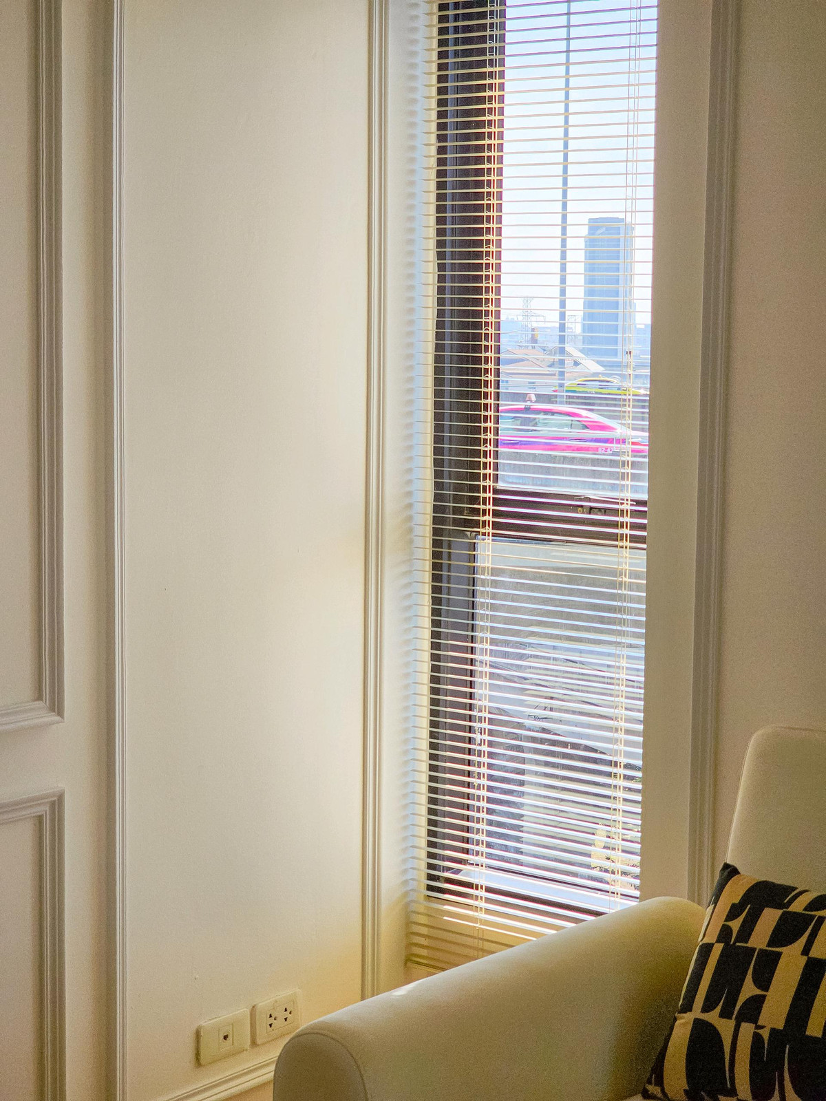 🔥ให้เช่าด่วน🔥The Base Rama9 ห้องรีโนเวทใหม่ วิงโล่ง เครื่องใช้ไฟฟ้าครบ ลากกระเป๋าเข้าอยู่ได้เลย❗