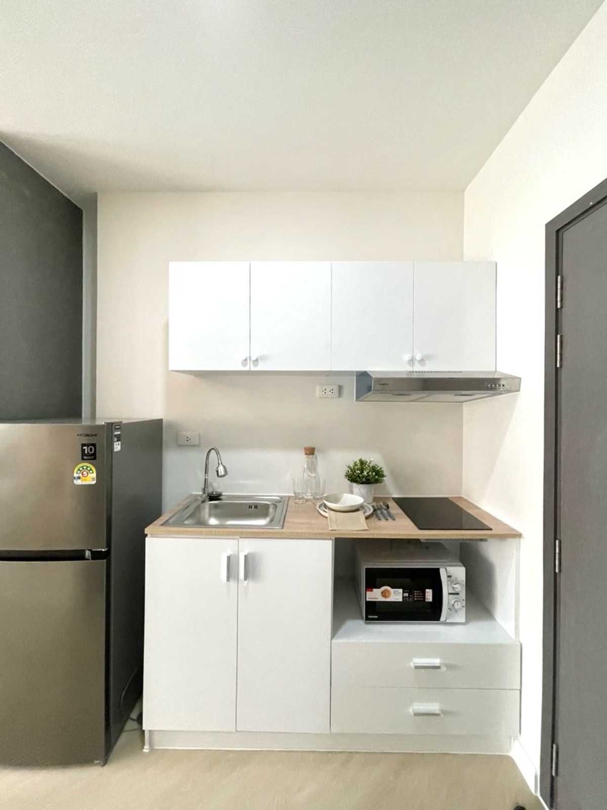 🔥ให้เช่าด่วน🔥ไอดีโอ นิว พระราม 9 ห้องแต่งสวย เฟอร์นิเจอร์ครบพร้อมเข้าอยู่ ใกล้ MRT พระราม 9