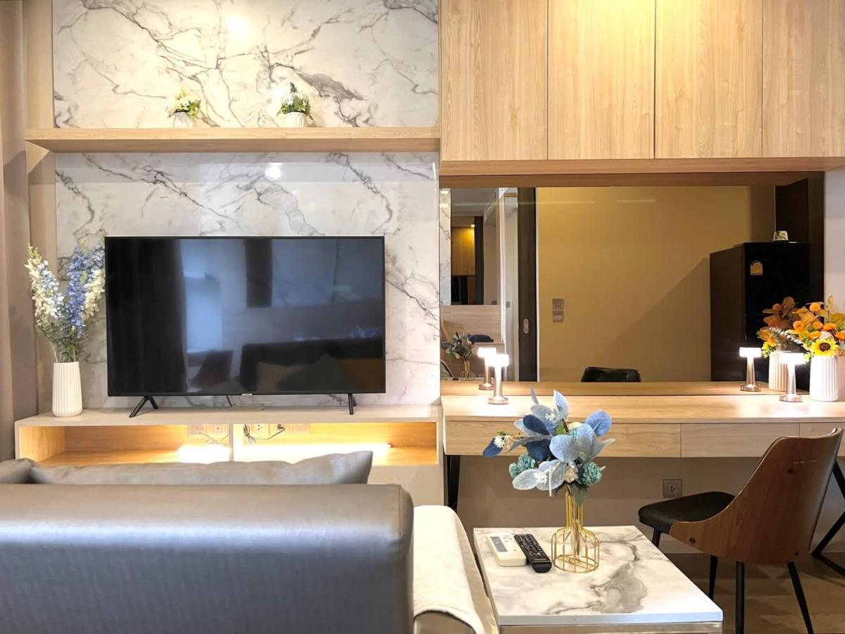 🔥ให้เช่าด่วน🔥แอชตัน อโศก ตกแต่งสวย เฟอร์นิเจอร์ครบพร้อมเข้าอยู่ ติดรถไฟฟ้า MRT สุขุมวิท และใกล้ BTS อโศก