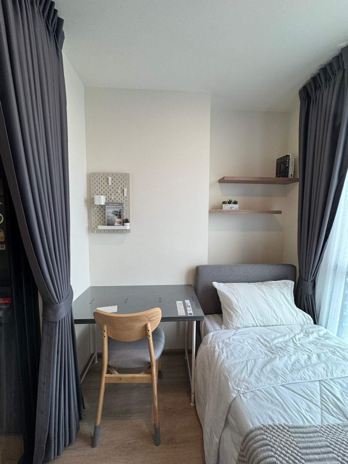 🔥ให้เช่าด่วน🔥โนเบิล นิว ดิสทริค อาร์ไนน์ 2ห้องนอน วิวสวย เฟอร์นิเจอร์ครบพร้อมเข้าอยู่ ใกล้MRT พระราม 9