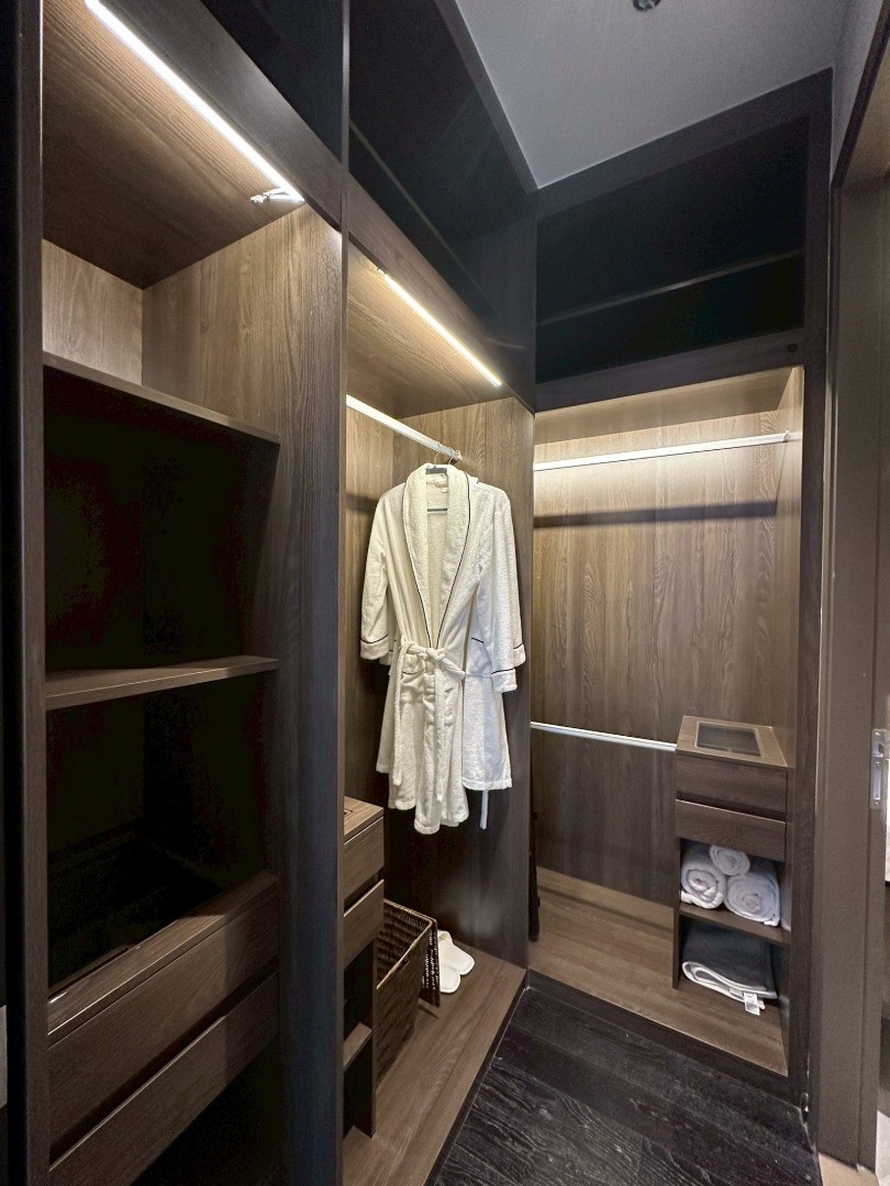 🔥ขายด่วน🔥พาร์ค ออริจิ้น ทองหล่อ ใกล้สถานีรถไฟฟ้า BTS ทองหล่อติดถนนสุขุมวิท เฟอร์นิเจอร์ครบ พร้อมเข้าอยู่