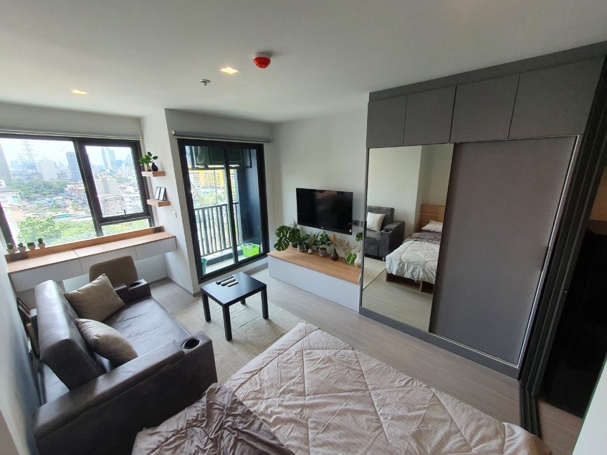 🔥ให้เช่าด่วน🔥ไลฟ์ ลาดพร้าว วิวสวย เฟอร์นิเจอร์ครบพร้อมเข้าอยู่ ใกล้ MRT พหลโยธิน และ BTS ห้าแยกลาดพร้าว