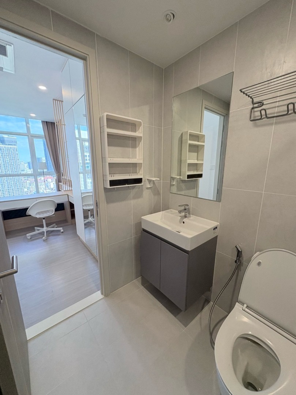 🔥ให้เช่าด่วน🔥ศุภาลัย พรีเมียร์ สี่พระยา - สามย่าน ห้องกว้าง วิวตึกสูง เฟอร์นิเจอร์ครบพร้อมเข้าอยู่ ใกล้ MRT สามย่าน