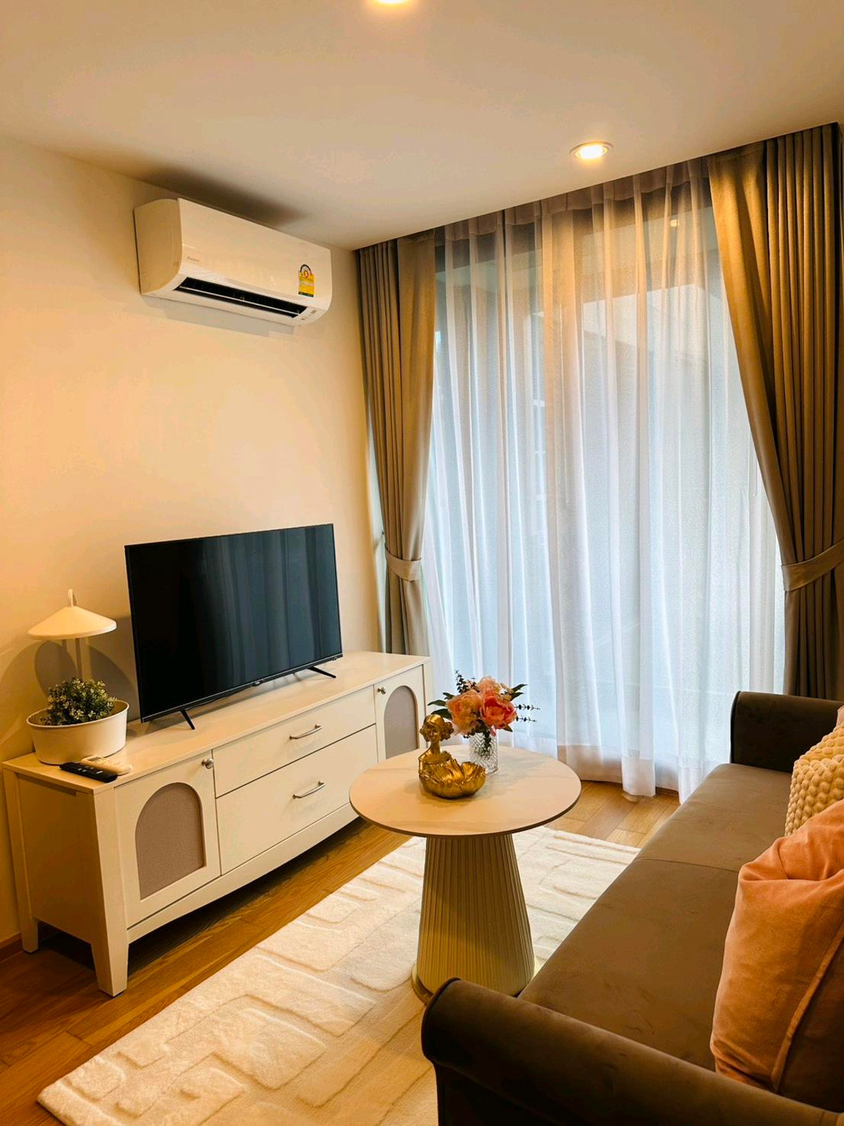 🔥ให้เช่าด่วน🔥อัลติจูด สามย่าน - สีลม ห้องกว้าง เฟอร์นิเจอร์ครบพร้อมเข้าอยู่ ใกล้ MRT สามย่าน