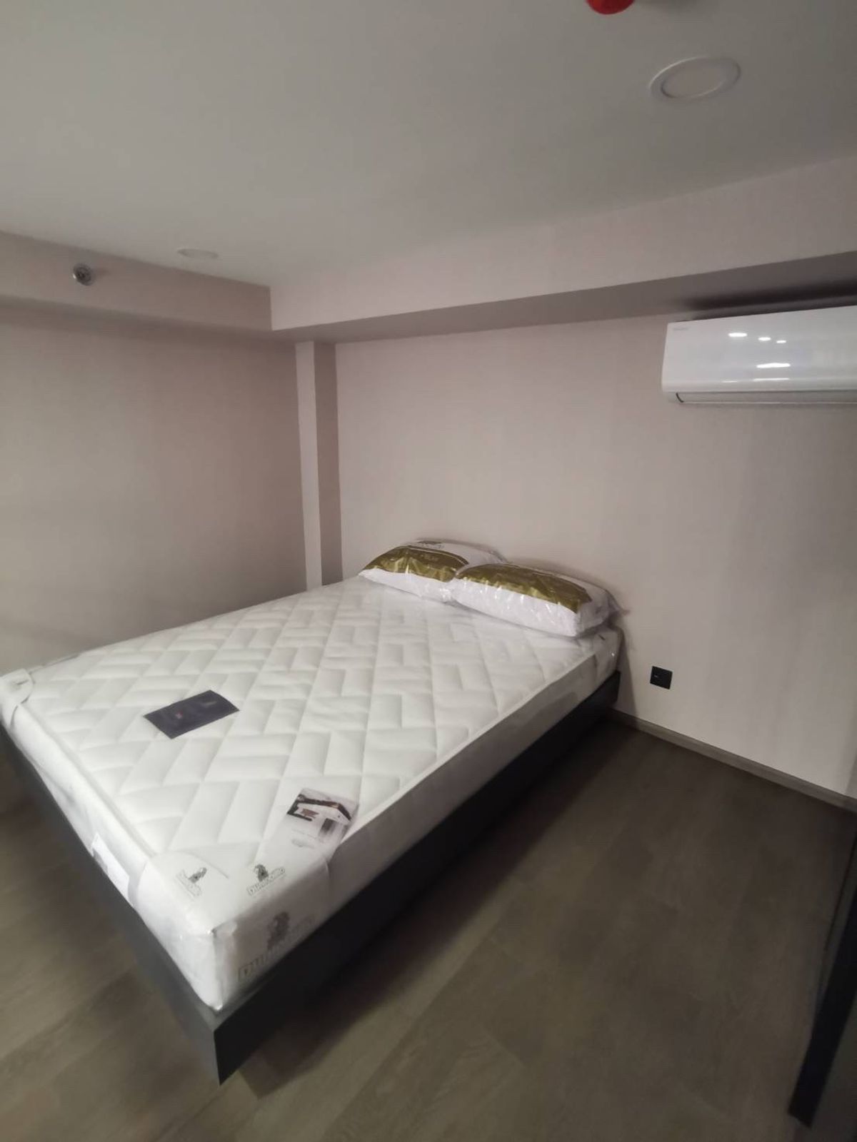 🔥ให้เช่าด่วน🔥พาร์ค ออริจิ้น จุฬา - สามย่าน เฟอร์นิเจอร์ครบพร้อมเข้าอยู่  ใกล้ MRT หัวลำโพง