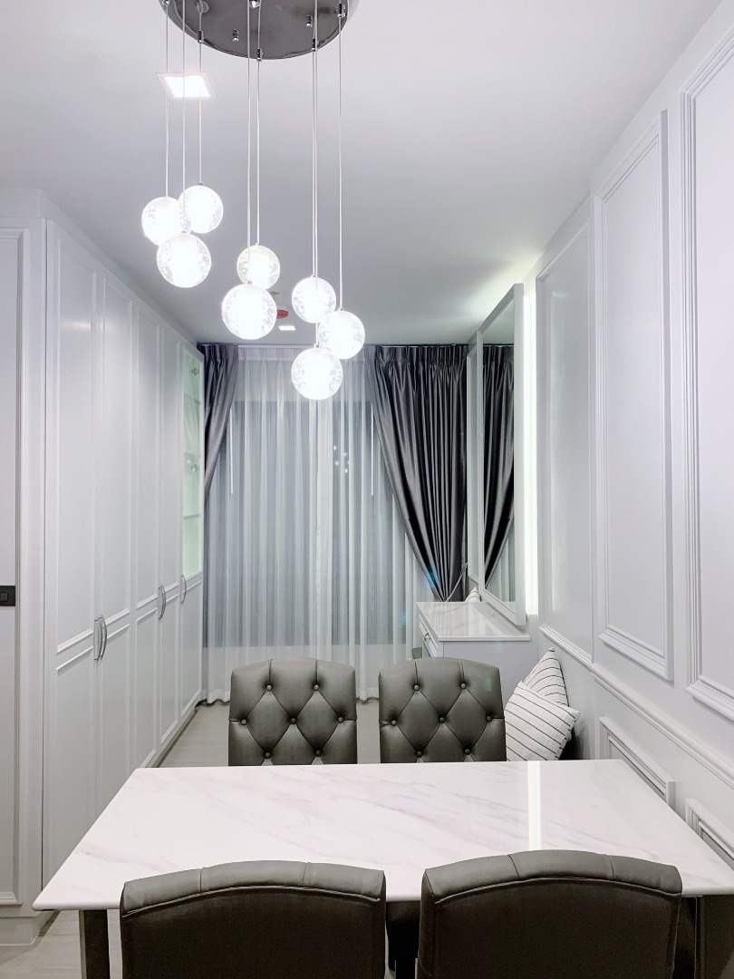 🔥ให้เช่าด่วน🔥ไลฟ์ อโศก-พระราม 9 ตกแต่งสวย เฟอร์นิเจอร์ครบพร้อมเข้าอยู่ ใกล้ MRTพระราม 9