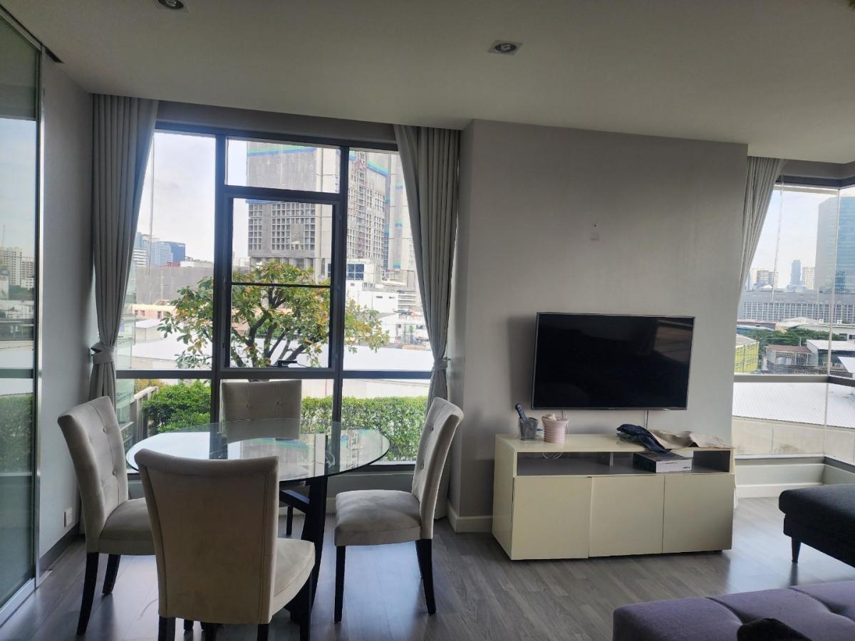 🔥ขายด่วน🔥เดอะ รูม พระราม 4 ใกล้สถานีรถไฟฟ้า MRT หัวลำโพง เฟอร์นิเจอร์ครบ พร้อมเข้าอยู่