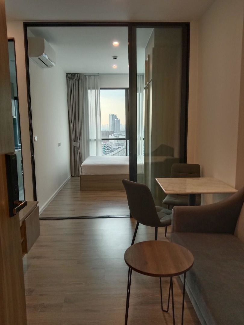 🔥ขายด่วน🔥ไนท์บริดจ์ สุขุมวิท เทพารักษ์ ติดสถานีรถไฟฟ้าสายสีเหลือง เฟอร์นิเจอร์ครบ พร้อมเข้าอยู่