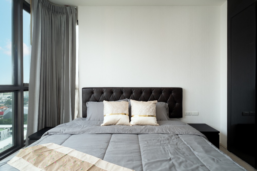 🔥ให้เช่าด่วน 🔥Rhythm 44/1 2 ห้องนอน 2 ห้องน้ำ เฟอร์นิเจอร์ - เครื่องใช้ไฟฟ้าครบ พร้อมเข้าอยู่ เดินทางสะดวก ใกล้ BTS พระโขนง 100 เมตร ❗