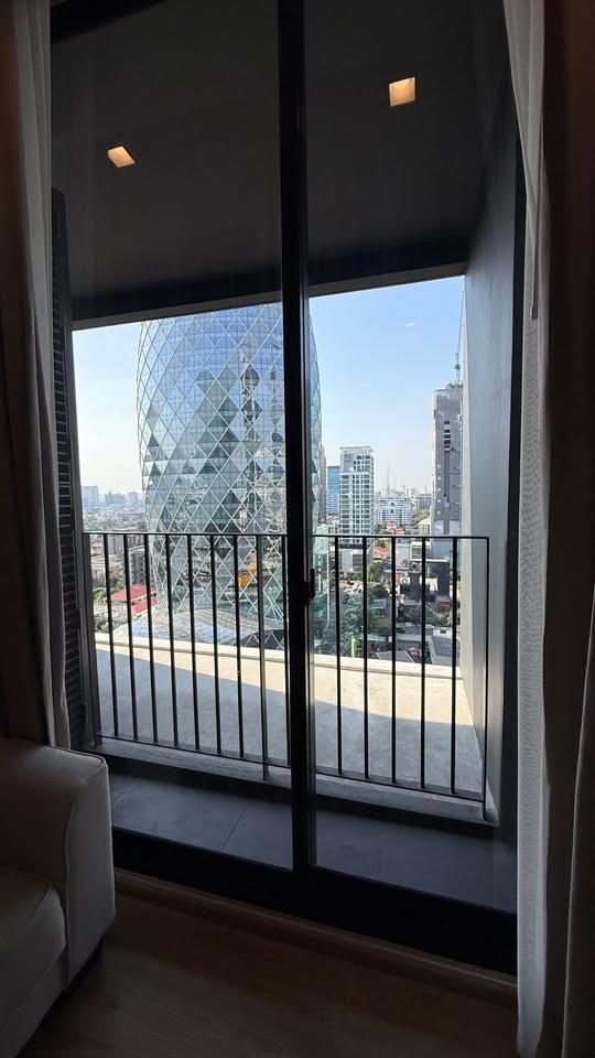 🔥ให้เช่าด่วน🔥โนเบิล อราวน์ อารีย์ ห้องใหญ่พื้นที่กว้าง เฟอร์นิเจอร์ครบพร้อมเข้าอยู่ ใกล้ BTS อารีย์