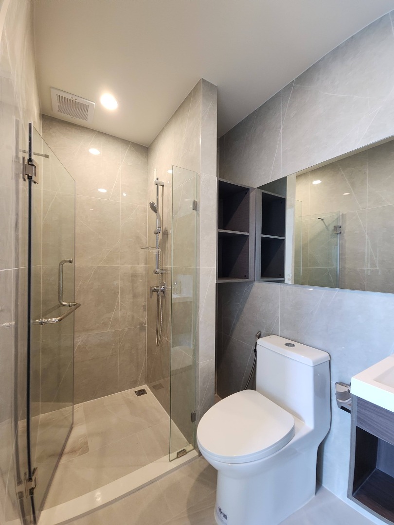 🔥ให้เช่าด่วน🔥Noble: Nue District R9 ตกแต่งสวย เฟอร์นิเจอร์ - เครื่องใช้ไฟฟ้าครบครัน พร้อมอยู่ เดินทางสะดวกใกล้ MRT พระราม 9 ❗