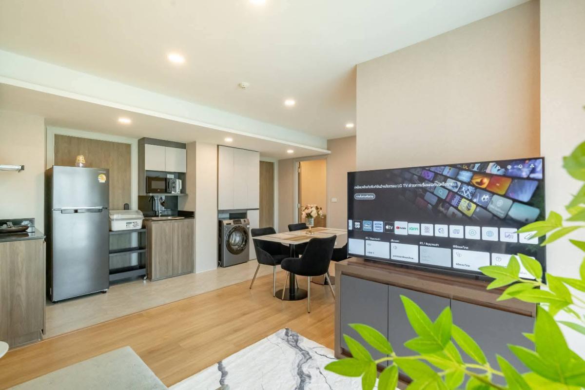 🔥ให้เช่าด่วน🔥LLOYD Soonvijai - Thonglor (Low Rise) 2 ห้องนอน 2 ห้องน้ำ ตกแต่งครบครัน ทั้งเฟอร์นิเจอร์ - เครื่องใช้ไฟฟ้า พร้อมเข้าอยู่ทันที❗