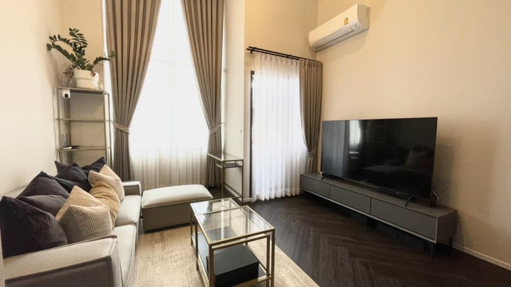 🔥ให้เช่าด่วน🔥ไซมิส สุขุมวิท 48 (รามาดา พลาซ่า เรสซิเดนซ์) ห้องกว้าง เพดานสูงโปร่ง เฟอร์นิเจอร์ครบพร้อมเข้าอยู่