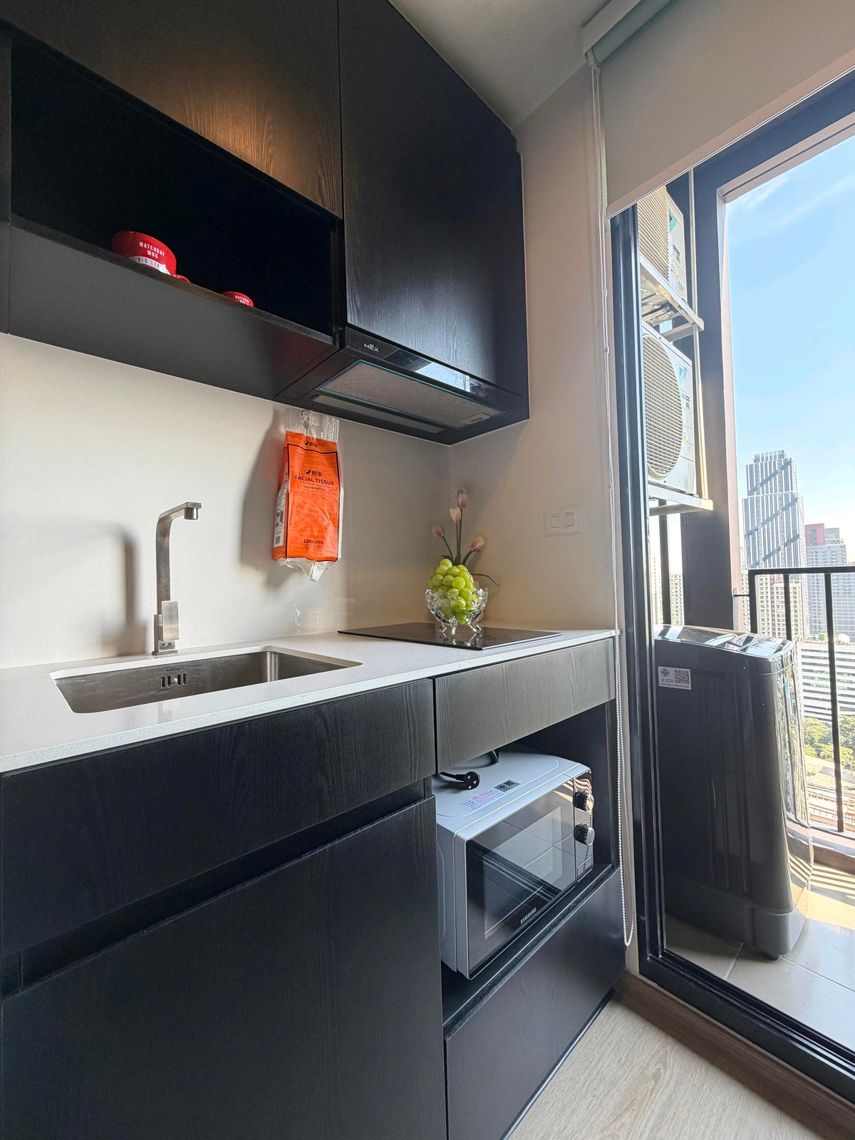 🔥ให้เช่าด่วน🔥โนเบิล นิว ดิสทริค อาร์ไนน์  เฟอร์นิเจอร์ครบพร้อมเข้าอยู่ MRT พระราม 9 และ Central พระราม 9