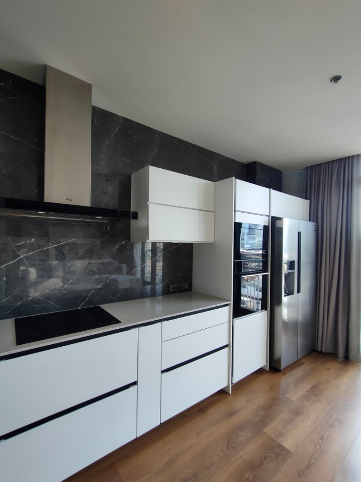 🔥ให้เช่าด่วน🔥พาร์ค 24 ( ออริจิ้น พร้อมพงษ์ ) 2 ห้องนอน เฟอร์นิเจอร์ครบพร้อมเข้าอยู่ ใกล้ BTS พร้อมพงษ์