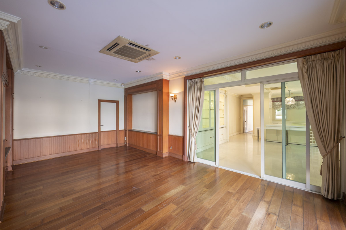 🔥ขายด่วน+🔥หมู่บ้านคริสตัล พาร์ค