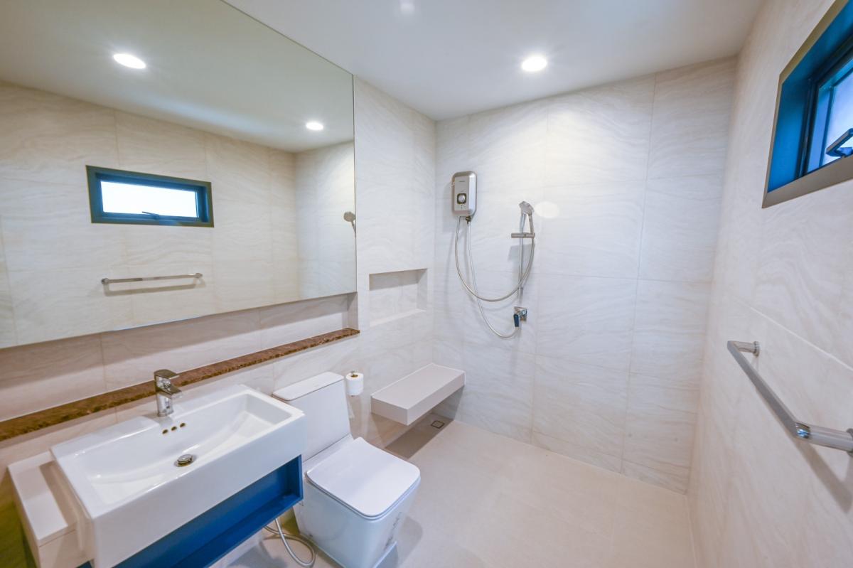 🔥ขายด่วน+🔥เอลซ์ แบริ่ง 32 ใกล้ Community Mall เฟอร์นิเจอร์ครบ พร้อมเข้าอยู่