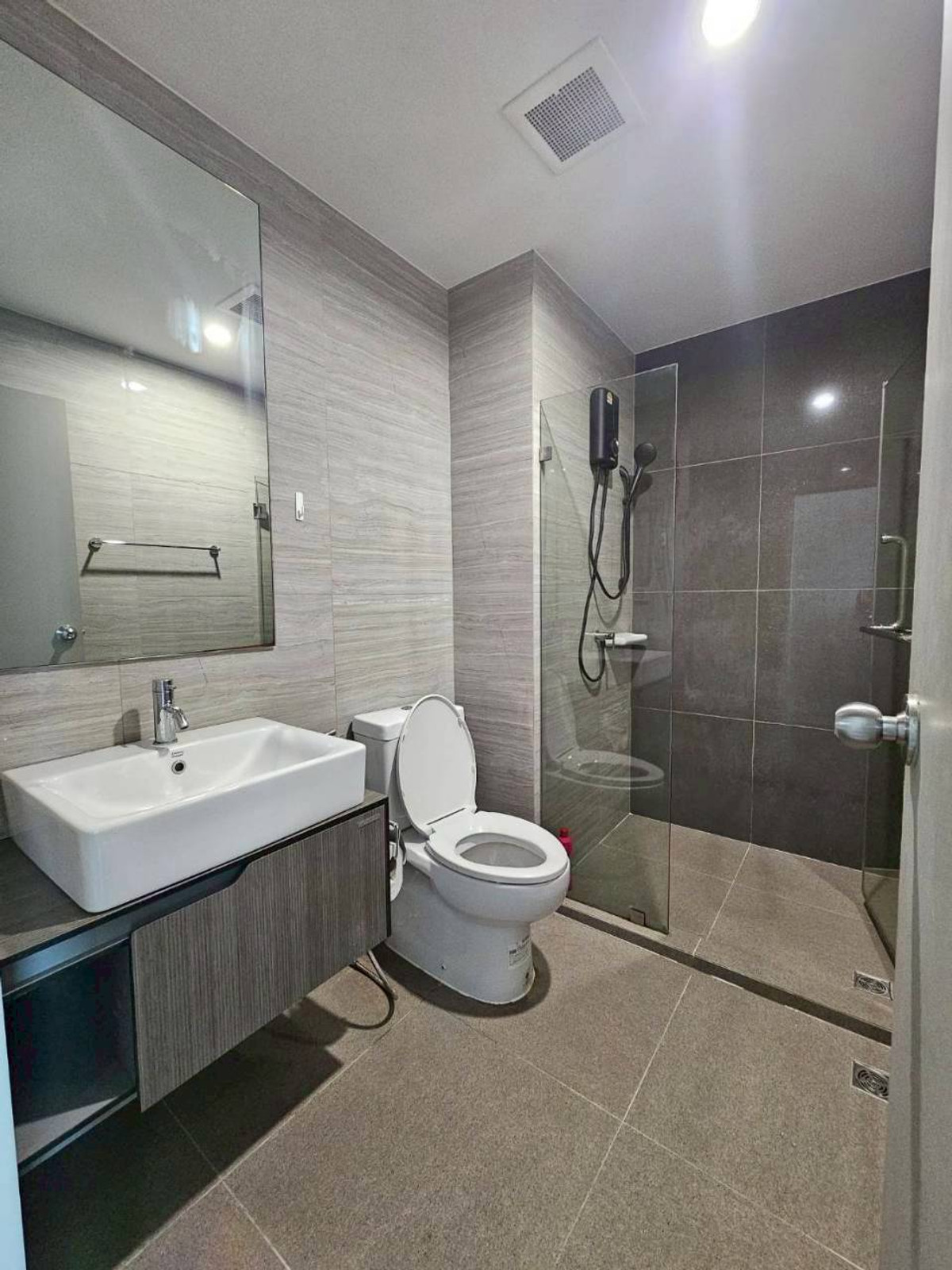 🔥ให้เช่าด่วน🔥เดอะ พาร์คแลนด์ จรัญ - ปิ่นเกล้า ห้องกว้าง วิวสวย เฟอร์นิเจอร์ครบพร้อมเข้าอยู่ ใกล้ MRT บางยี่ขัน