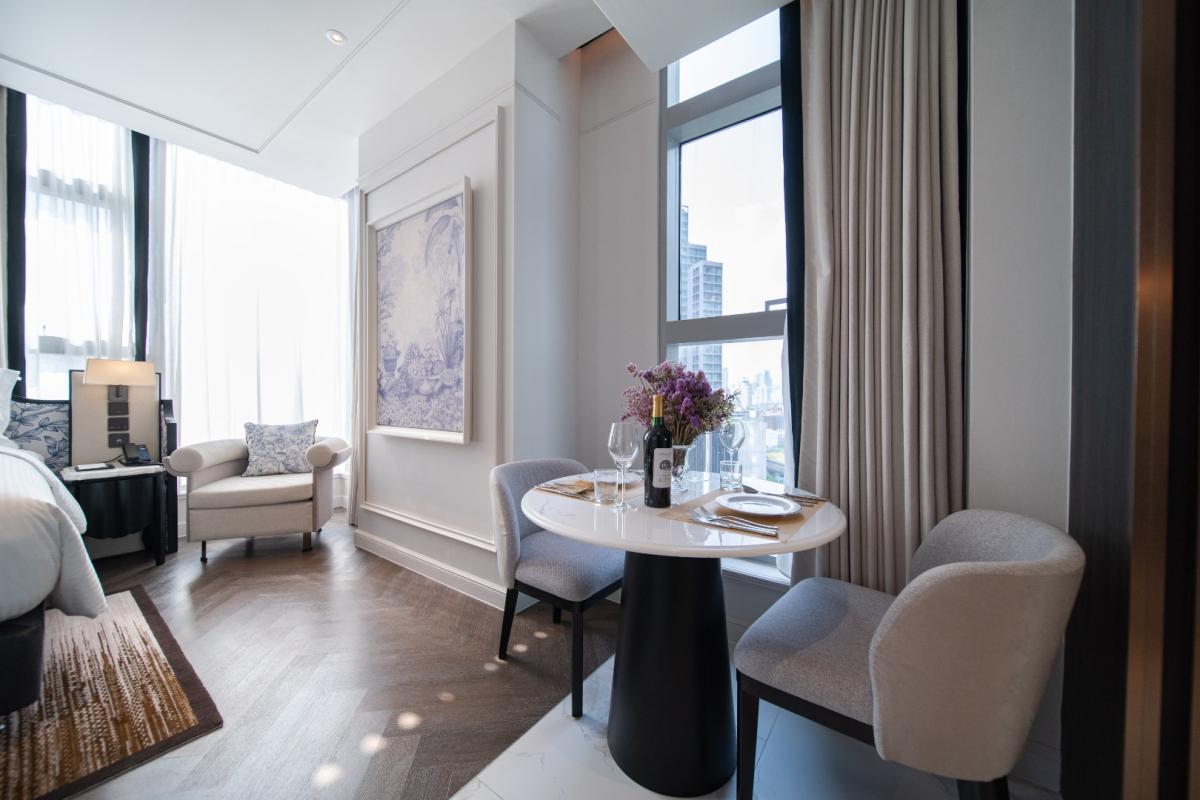 🔥ให้เช่าด่วน🔥LA CLEF Studio Deluxe 38 ตร.ม. ใกล้ BTS ทองหล่อ 150 เมตร ห้องสวยพร้อมเข้าอยู่ + ฟรี Wi-fi + ทำความสะอาด 3 ครั้ง/สัปดาห์ + เลี้ยงสัตว์ได้