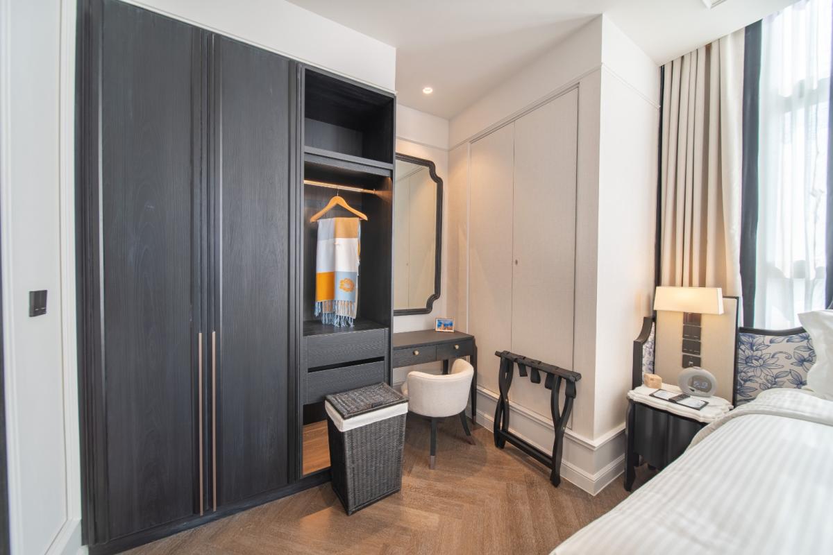 🔥ให้เช่าด่วน🔥LA CLEF Studio Deluxe 38 ตร.ม. ใกล้ BTS ทองหล่อ 150 เมตร ห้องสวยพร้อมเข้าอยู่ + ฟรี Wi-fi + ทำความสะอาด 3 ครั้ง/สัปดาห์ + เลี้ยงสัตว์ได้