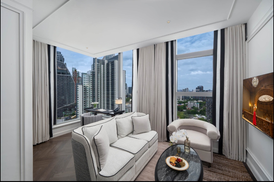 🔥ให้เช่าด่วน🔥LA CLEF One - Bedroom Executive 58 ตร.ม. ใกล้ BTS ทองหล่อ 150 เมตร ห้องสวยพร้อมเข้าอยู่ + ฟรี Wi-fi + ทำความสะอาด 3 ครั้ง/สัปดาห์ + เลี้ยงสัตว์ได้