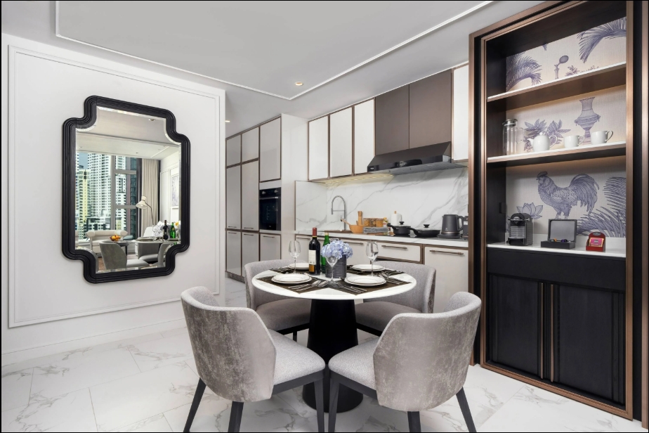 🔥ให้เช่าด่วน🔥LA CLEF Two - Bedroom Deluxe 75 ตร.ม. ใกล้ BTS ทองหล่อ 150 เมตร ห้องสวยพร้อมเข้าอยู่ + ฟรี Wi-fi + ทำความสะอาด 3 ครั้ง/สัปดาห์ + เลี้ยงสัตว์ได้