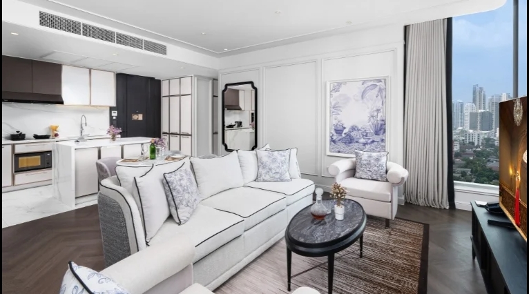 🔥ให้เช่าด่วน🔥LA CLEF Two - Bedroom Executive 88 ตร.ม. ใกล้ BTS ทองหล่อ 150 เมตร ห้องสวยพร้อมเข้าอยู่ + ฟรี Wi-fi + ทำความสะอาด 3 ครั้ง/สัปดาห์ + เลี้ยงสัตว์ได้