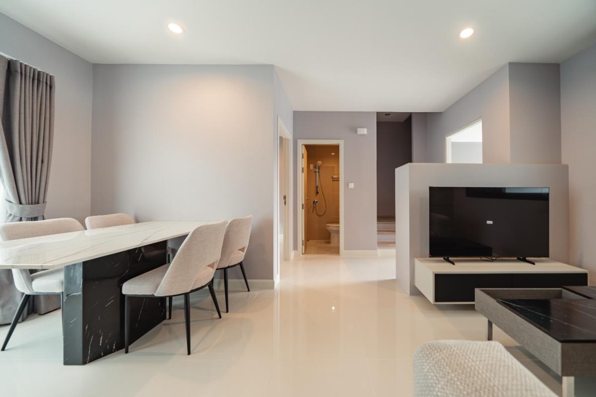 🔥เช่าด่วน🔥ทาวน์โฮม เนอวานา ดีฟายน์ กรุงเทพกรีฑา ใกล้สถานีรถไฟฟ้า MRT สถานีศรีกรีฑา เฟอร์นิเจอร์ครบ พร้อมเข้าอยู่