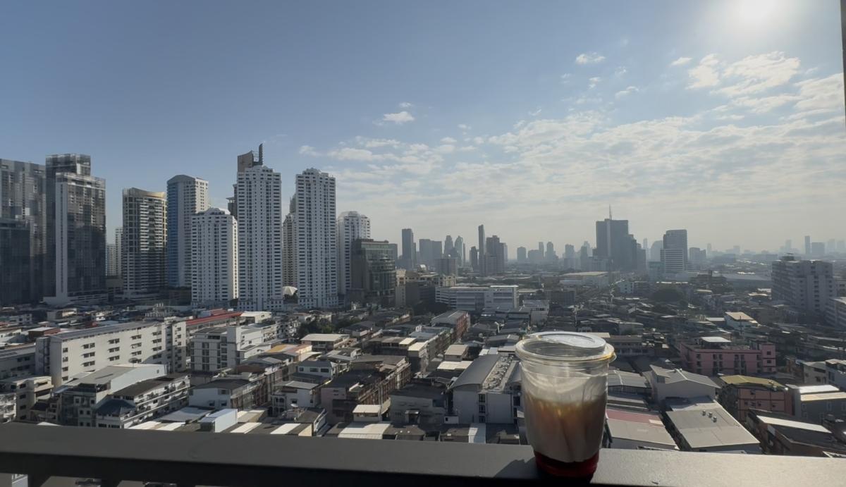 🔥ให้เช่าด่วน🔥ไลฟ์ พระราม 4-อโศก ห้องนอนใหญ่ วิวไม่บล็อค ทิศตะวันออก เฟอร์นิเจอร์ครบพร้อมเข้าอยู่ ใกล้ MRT ศูนย์ฯ สิริกิติ์