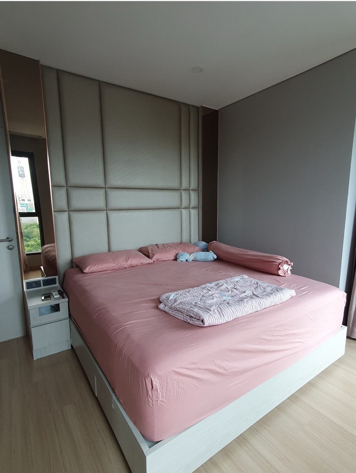 🔥ให้เช่าด่วน🔥ลุมพินี สวีท เพชรบุรี - มักกะสัน ห้องกว้าง 2ห้องนอน เฟอร์นิเจอร์ครบพร้อมเข้าอยู่ ใกล้ MRT เพชรบุรี และ Airport Link