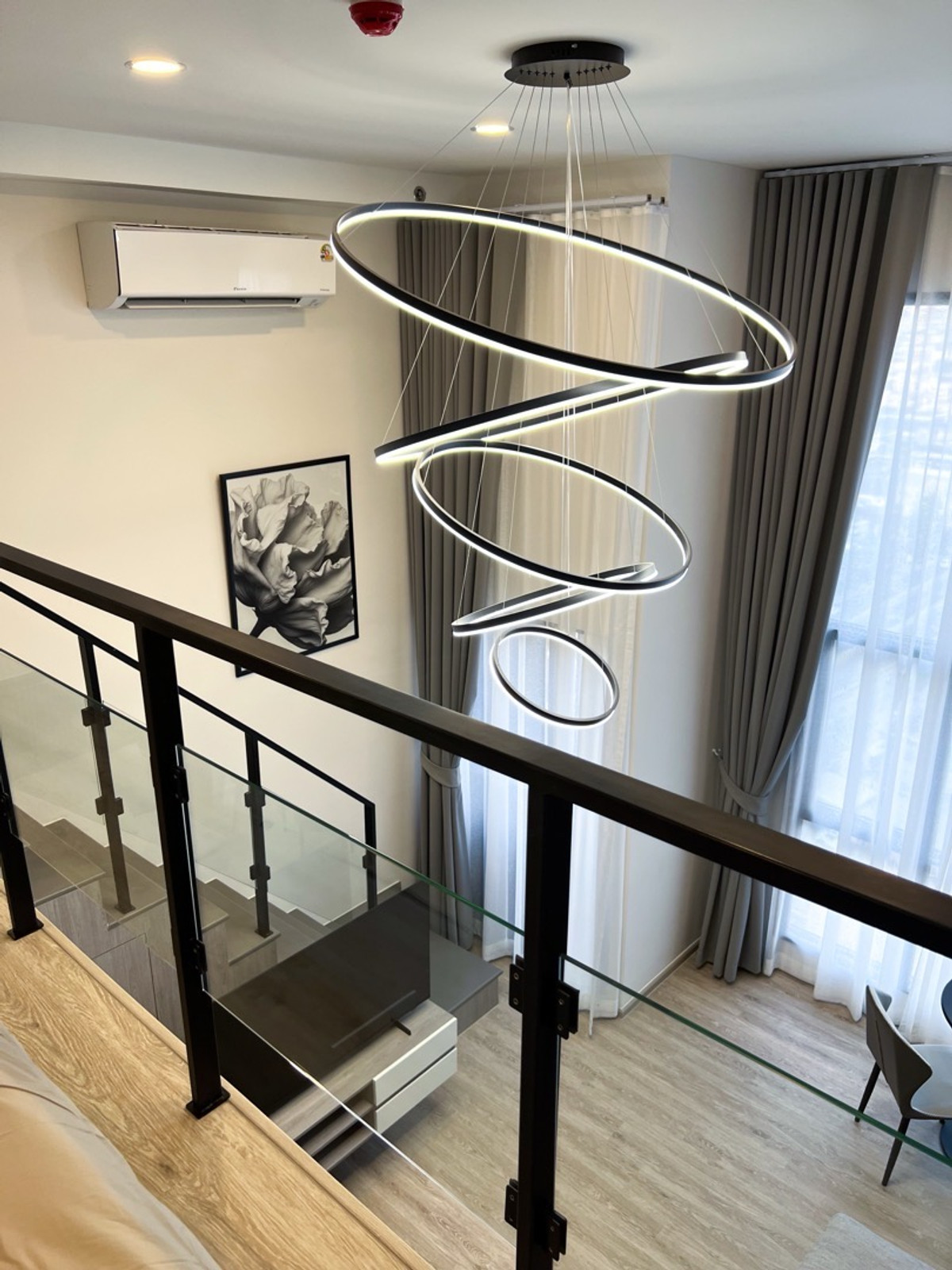 🔥ให้เช่าด่วน🔥ออริจิ้น ปลั๊ก แอนด์ เพลย์ สิรินธร สเตชั่น ห้องแต่งสวย เพดานสูง วิวไม่บล็อค เฟอร์นิเจอร์ครบพร้อมเข้าอยู่  ใกล้ MRT สิรินธร