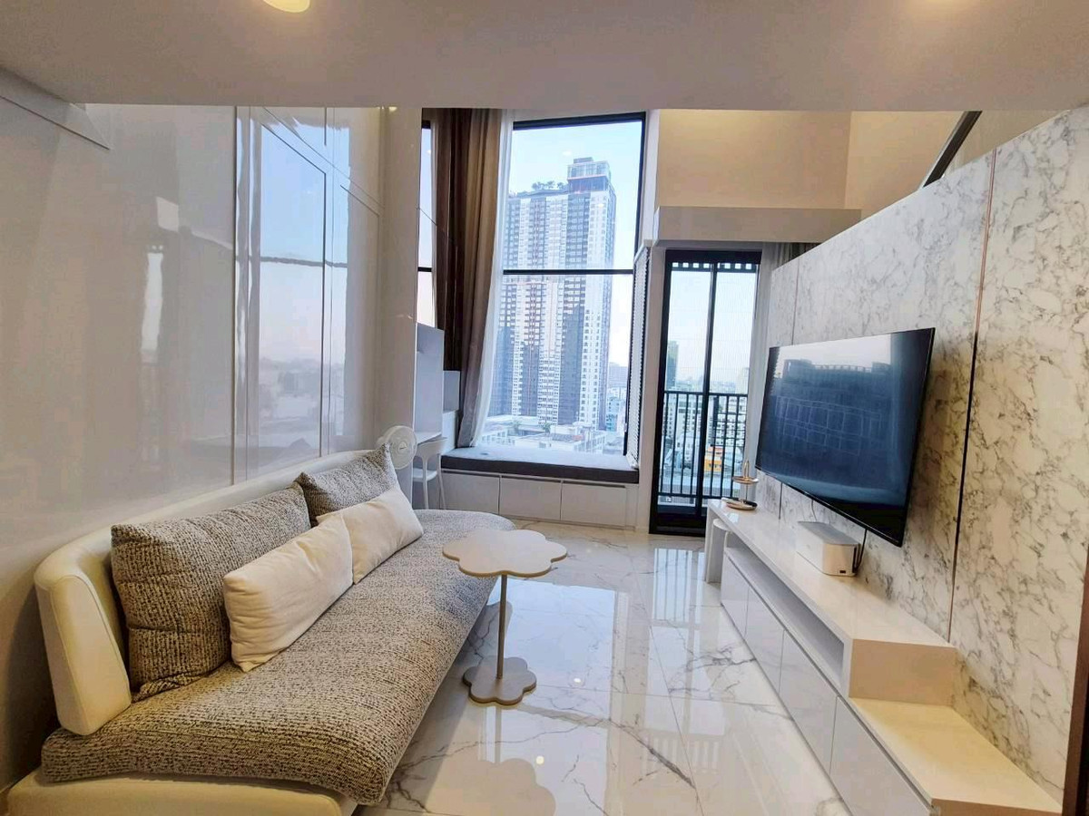 🔥ให้เช่าด่วน 🔥โซโห​ แบงค็อก​ รัชดา เพดานสูง ห้องสวย แต่งครบ ใกล้ MRT ห้วยขวาง เฟอร์ครบ พร้อมอยู่