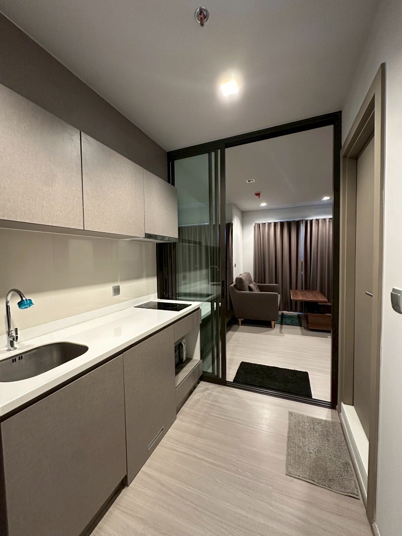 🔥ให้เช่าด่วน🔥ไลฟ์ อโศก - พระราม 9 ชั้น 32 วิวสวย ห้องแต่งครบ ใกล้ MRT พระราม 9 & Airport Link