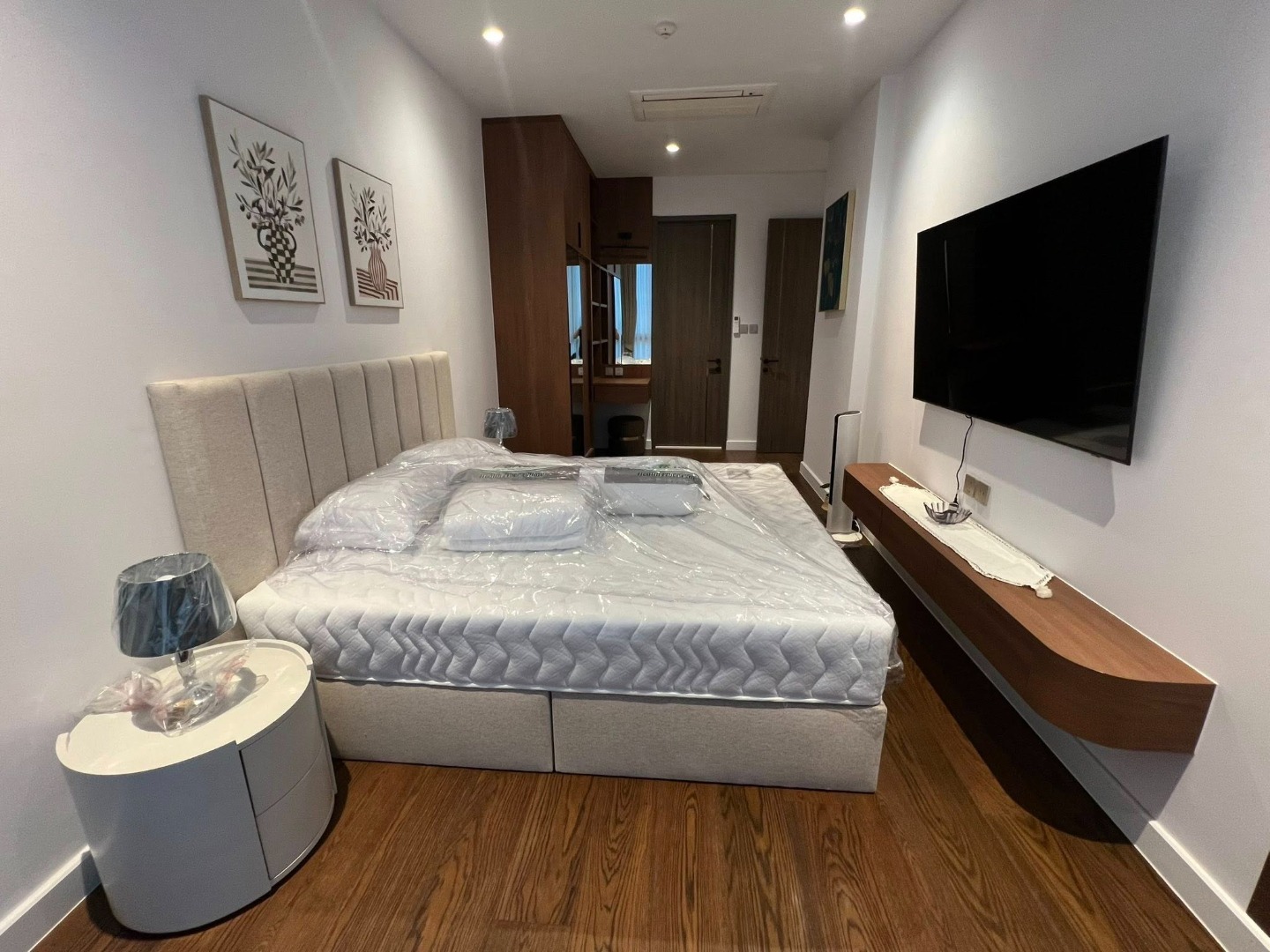 🔥ให้เช่าด่วน🔥 ศุภาลัย ไอคอน สาทร ห้องใหญ่ 3 ห้องนอน ชั้นสูง วิวเมือง 2 ที่จอดรถ เหมาะครอบครัว ใจกลางสาทร