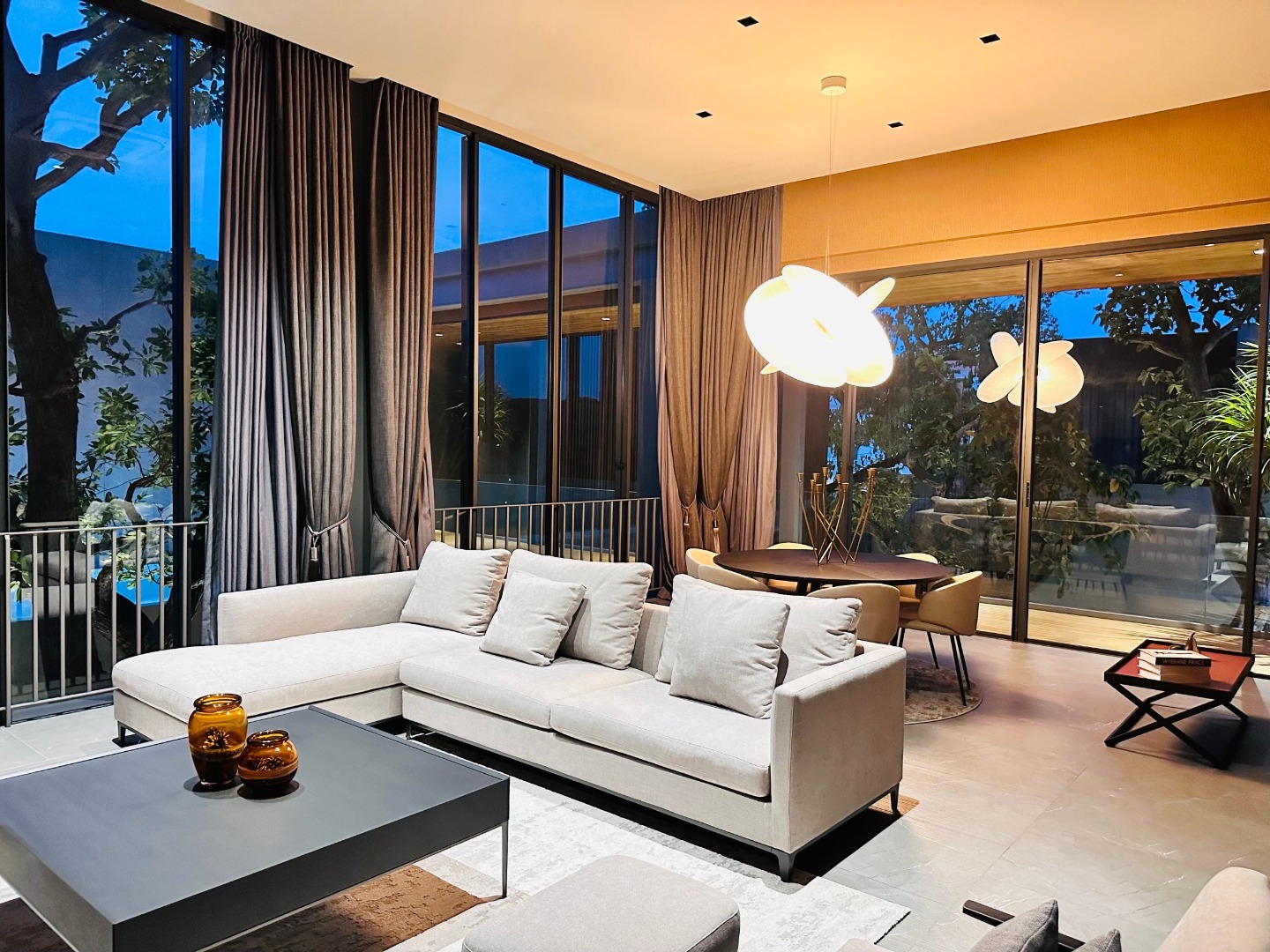 🔥ขายด่วน+🔥คาซ่า จามจุรี ซอย นาคนิวาส 20 เฟอร์นิเจอร์ครบ พร้อมเข้าอยู่